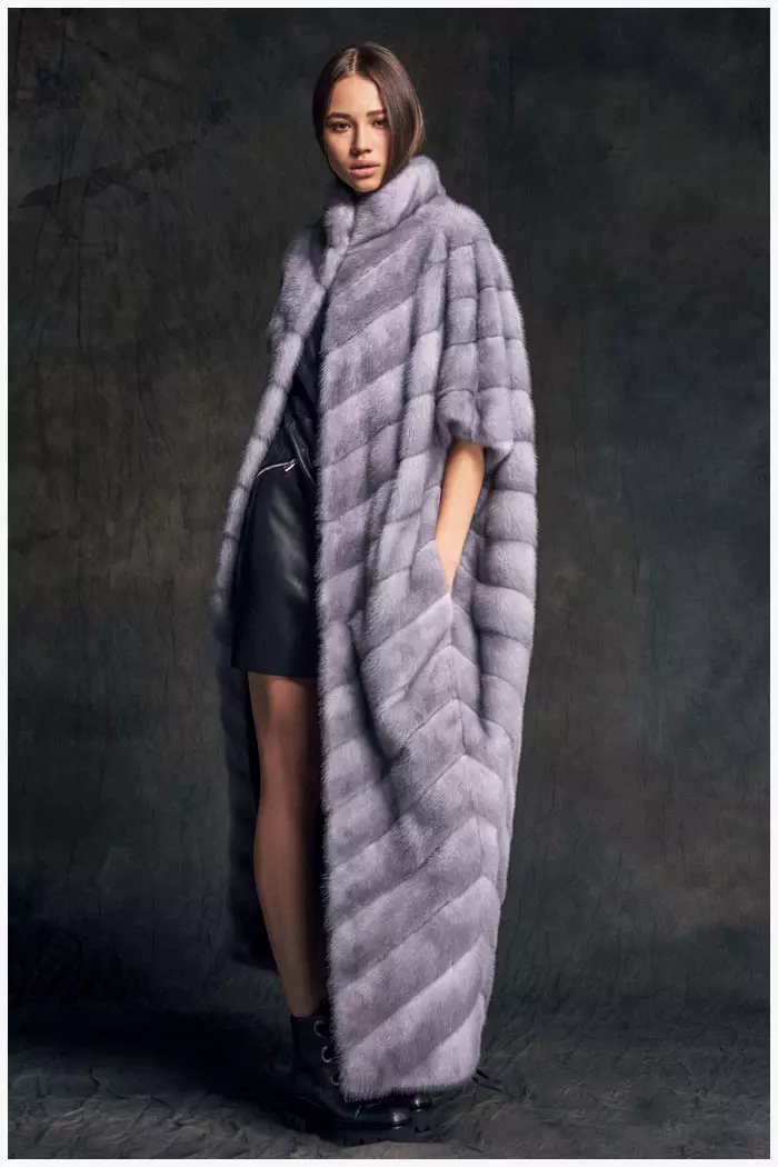 Catherine's Fur Coats (32 Photos): Pangkalahatang-ideya ng mga modelo na gawa sa balahibo at mga review tungkol sa kalidad 321_2