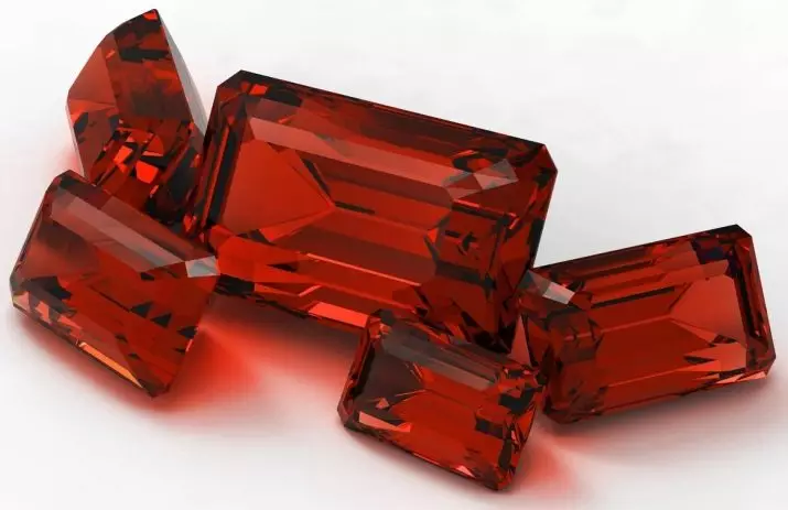 Ruby nhân tạo (33 hình ảnh): Nó là gì và khoáng chất thủy nhiệt trông như thế nào? Làm thế nào tại nhà kiểm tra đá thực sự về tính xác thực và phân biệt nó với tổng hợp? 3223_2