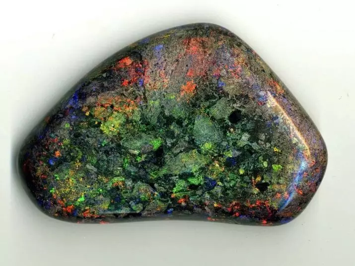 Opal (74 foto's): Wat is dit? Stone eienskappe. Beskrywing van die Australiese en Pink, blou en Ander Opala 3228_3