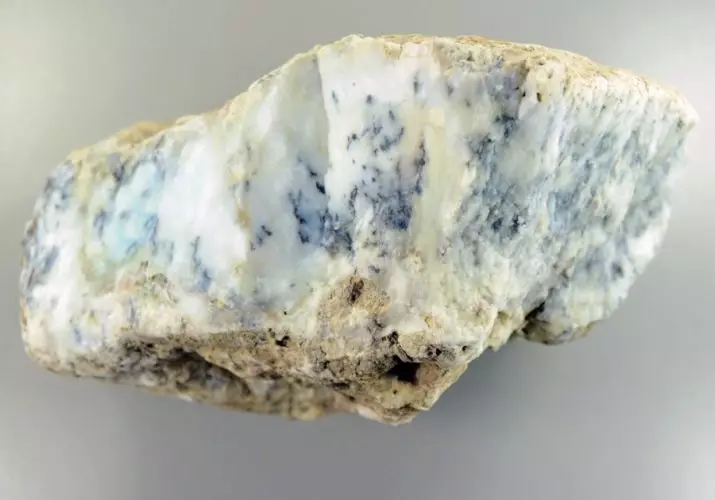 Opal (74 fotos): què és? Propietats de pedra. Descripció de l'Opala australiana i rosa, blava i d'altres 3228_50