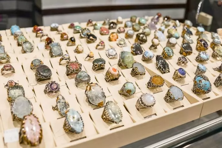 Opal (74 fotos): què és? Propietats de pedra. Descripció de l'Opala australiana i rosa, blava i d'altres 3228_67