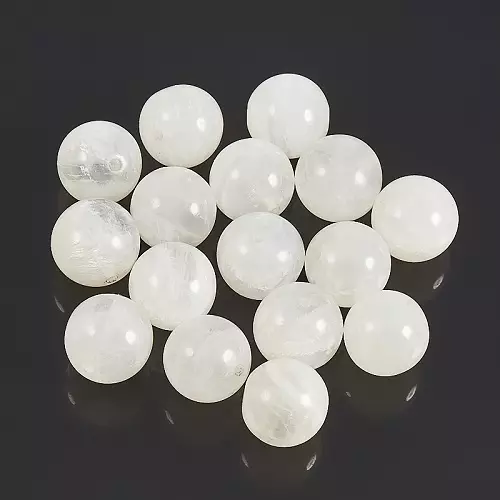 Piedras blancas preciosas y semipreciosas (25 fotos): piedras transparentes naturales, que se utilizan en la fabricación de joyas. 3229_16