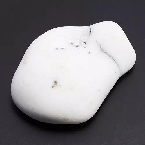 Wit kosbare en semi-edelgesteentes (25 foto's): Natuurlike deursigtige klippe, wat in die vervaardiging van juweliersware gebruik word 3229_20