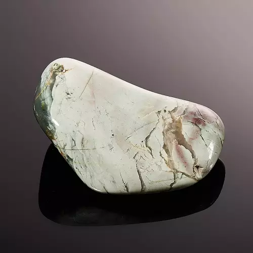 Batu mulia putih dan semi mulia (25 foto): batu transparan alami, yang digunakan dalam pembuatan perhiasan 3229_24