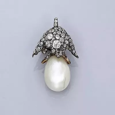 Barock pärlor (27 bilder): Vad är det och vad kallas det? Naturlig pärla barock oregelbunden form, stora ojämna barock pärlor 3246_13