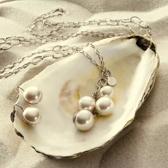 Perles Majorica: Què és? Significat, història i característiques de la creació. Com tenir cura d'ell? El que fan decoracions de perles artificials espanyoles? 3248_15