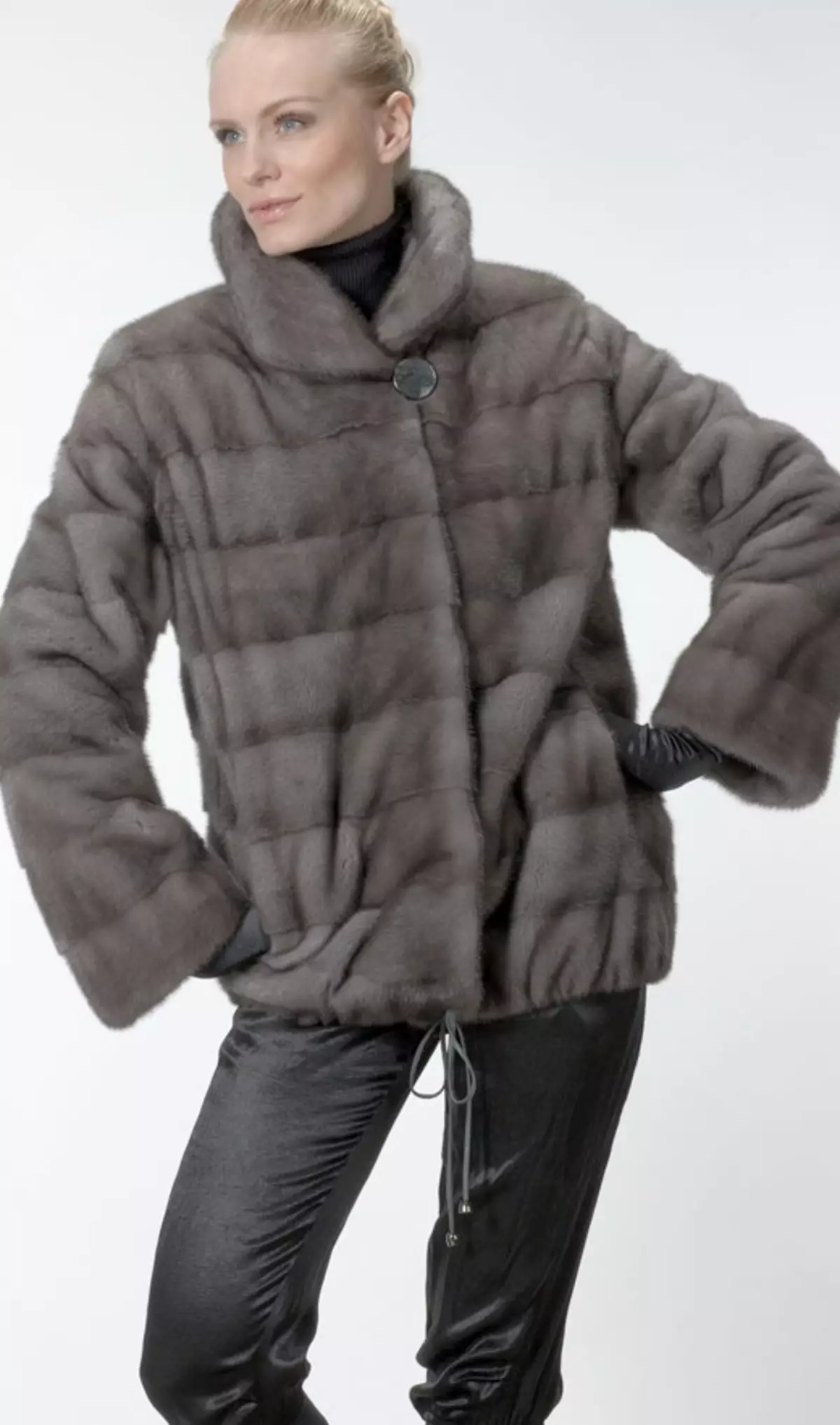Увеличител кожени палта (45 снимки): модели от различни кожи от Татяна Magnical, ревюта 324_42