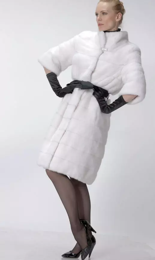 Magnifier Fur Coats (45 foto): Model dari Bulu Berbeda dari Tatiana Magnical, Reviews 324_43