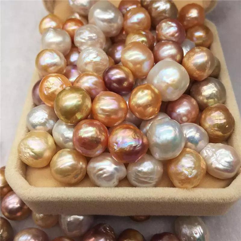 How to distinguish natural pearls from artificial? 37 photo How to determine what is it real? How to check authenticity at home? What does the fake look like? 3255_24