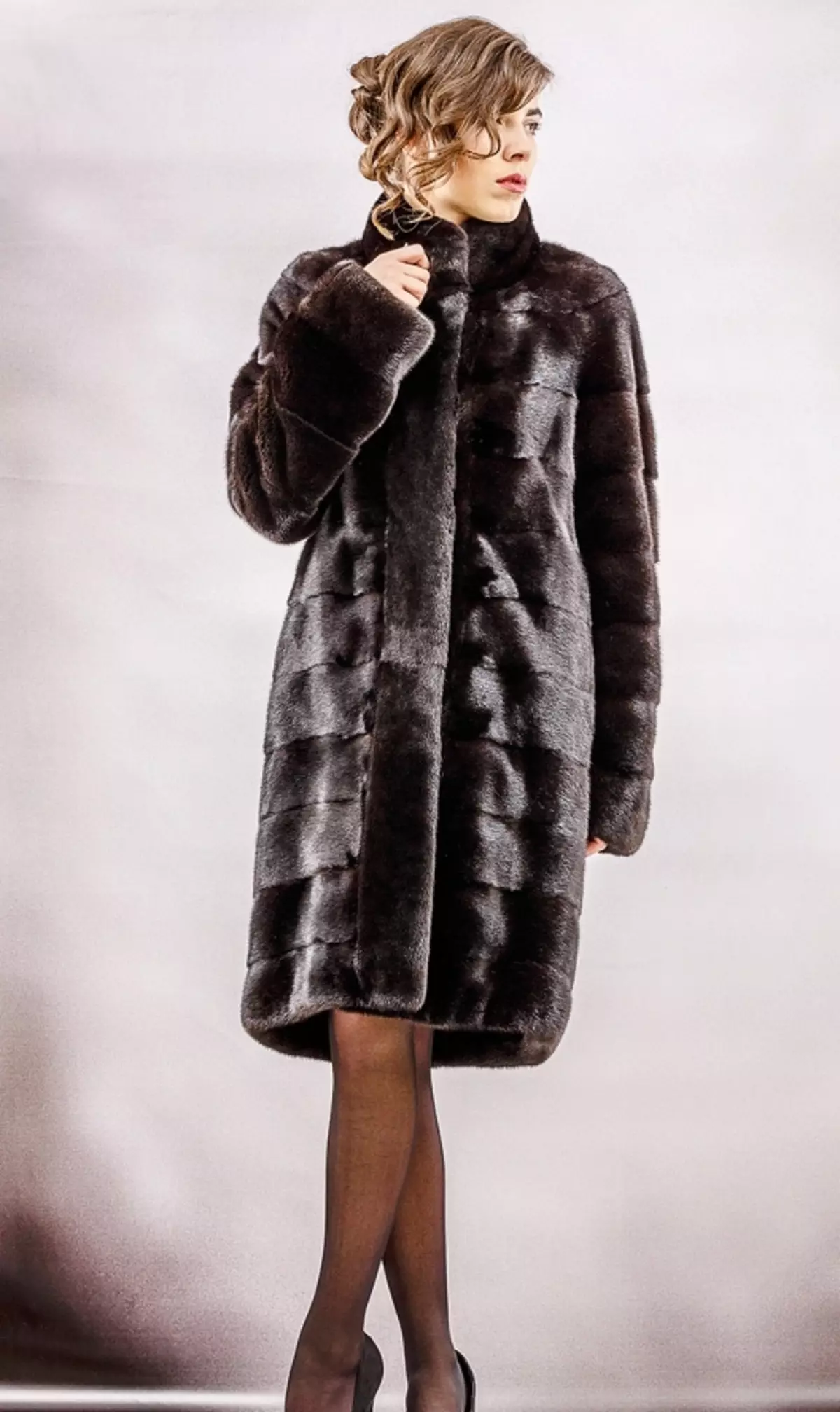 Mermeriny Pil Coats (37 Ritratti): Reviżjoni ta 'mudelli stylish mill-marka 325_14