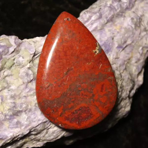 Oceanic Jasper: Magic in druge lastnosti mučerjev. Kdo je primeren za Madagaskarski kamen? 3261_12