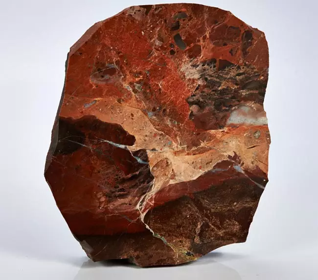 Ural Gems (24 bilder): Beskrivelse av dyrebare, ornamental og semi-dyrebare ural steiner. Funksjoner av deres byttedyr 3265_3