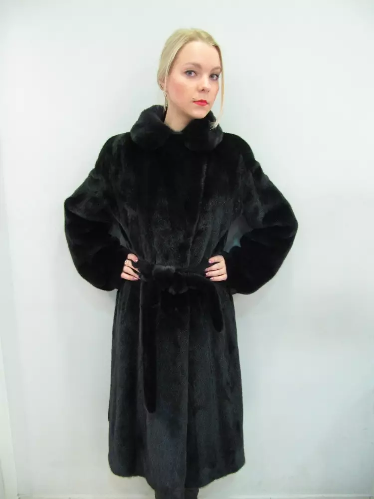 Манзари крзно палта (36 фотографии): Преглед на модели и прегледи за Манзари 326_18