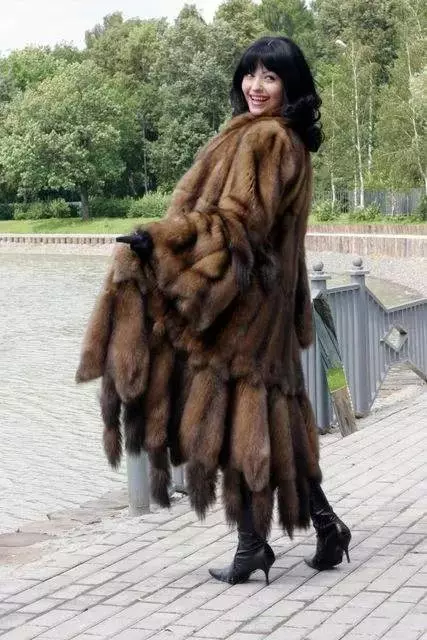 Manzari毛皮大衣（36張照片）：Manzari型號和評論點評 326_27