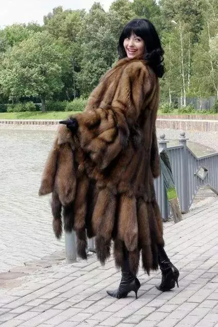 Manzari Fur Coats (Sary 36): Famerenana ireo modely sy hevitra momba ny momba an'i Manzari 326_27