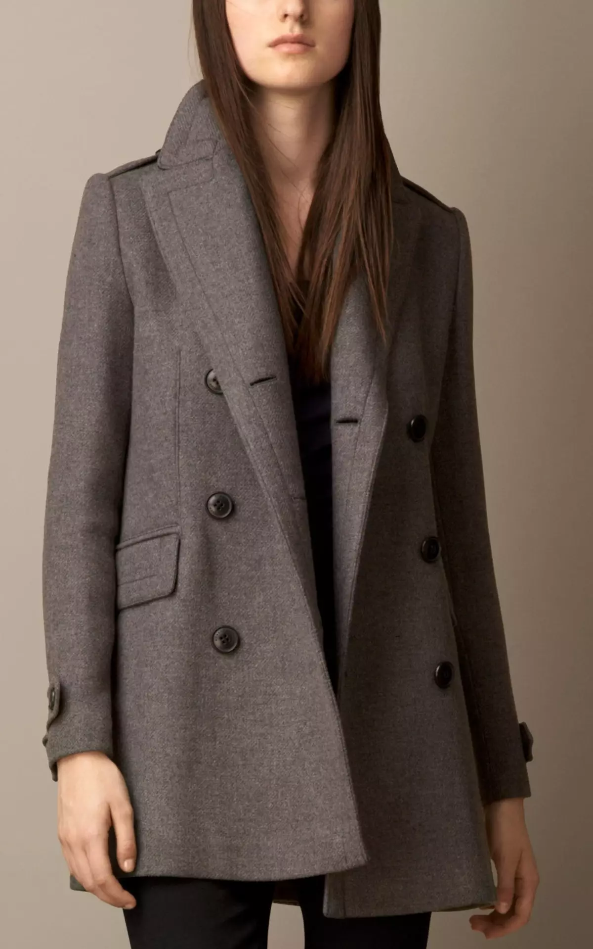 Burberry Coat (80 fotografií): Dámský model Brit a další z Dřišťálů 327_21