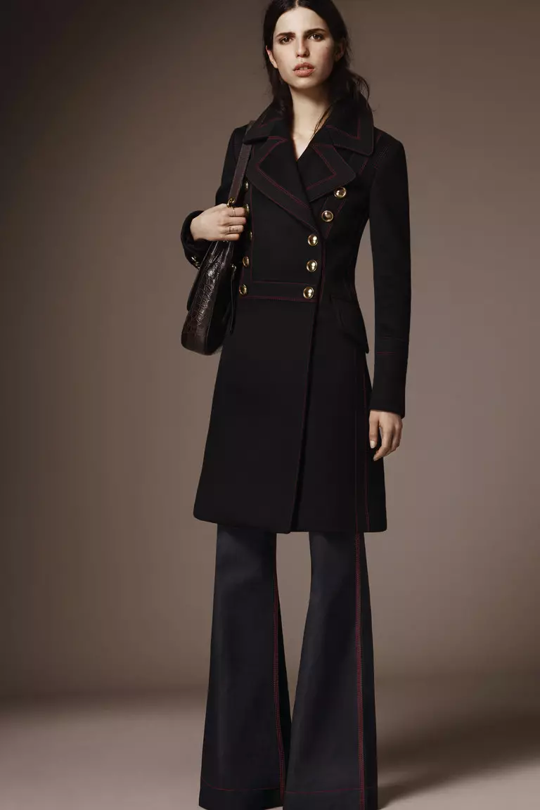 Burberry Coat (80 Foto): Női Modell Brit és mások Barberry-től 327_37