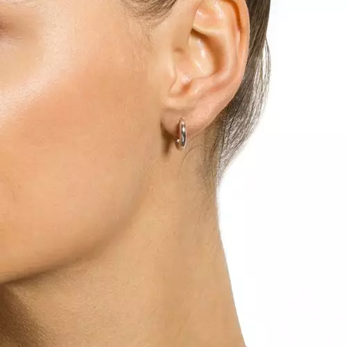 Earrings Emas Tanpa Batu (48 Foto): Model Tanpa Sisipan, Jenis Anting Emas Kuning Tanpa Batu 3325_29