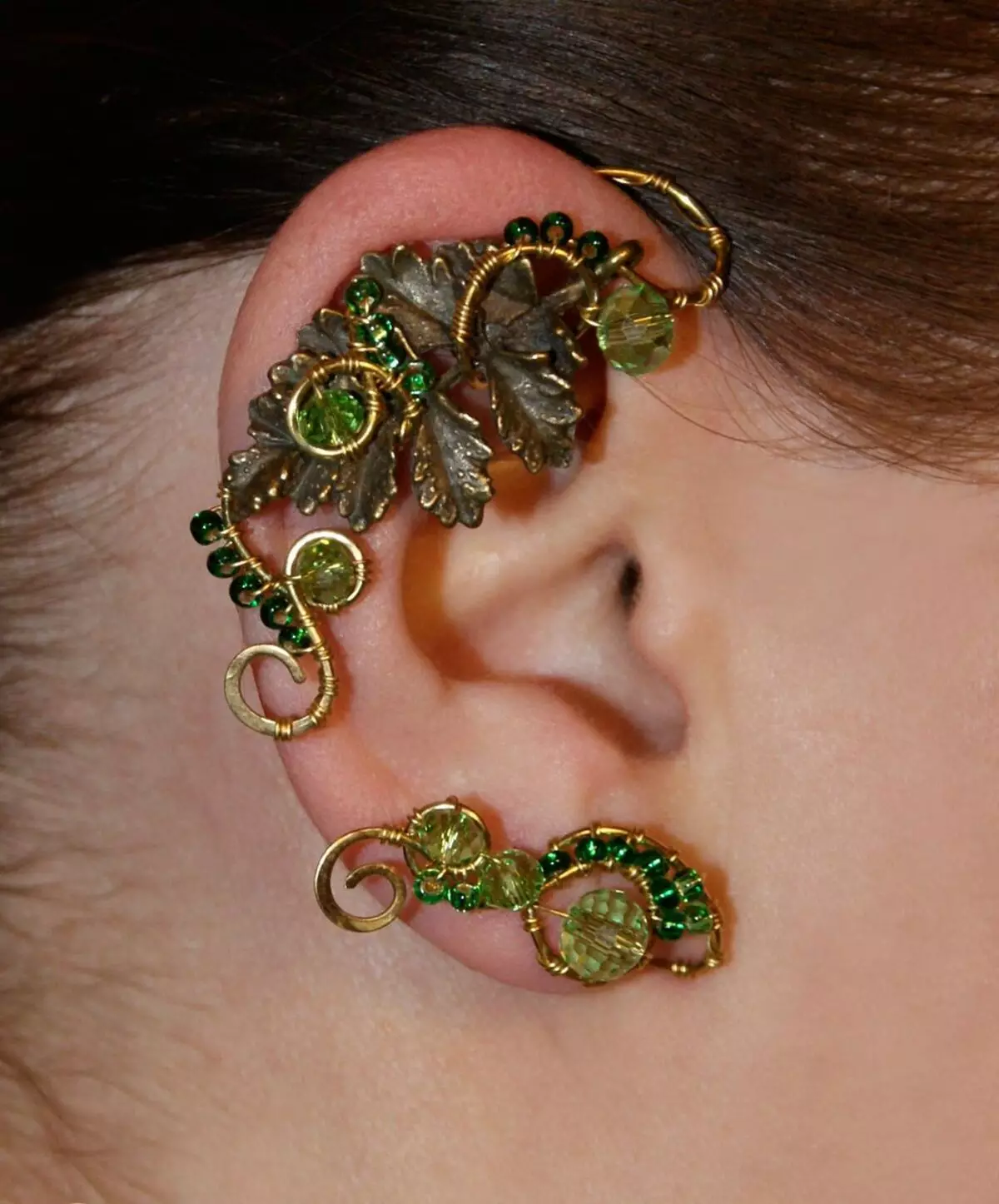 Earrings Selingkuh (19 Foto): Anting-anting bergaya yang bisa dipakai tanpa tusukan 3331_9