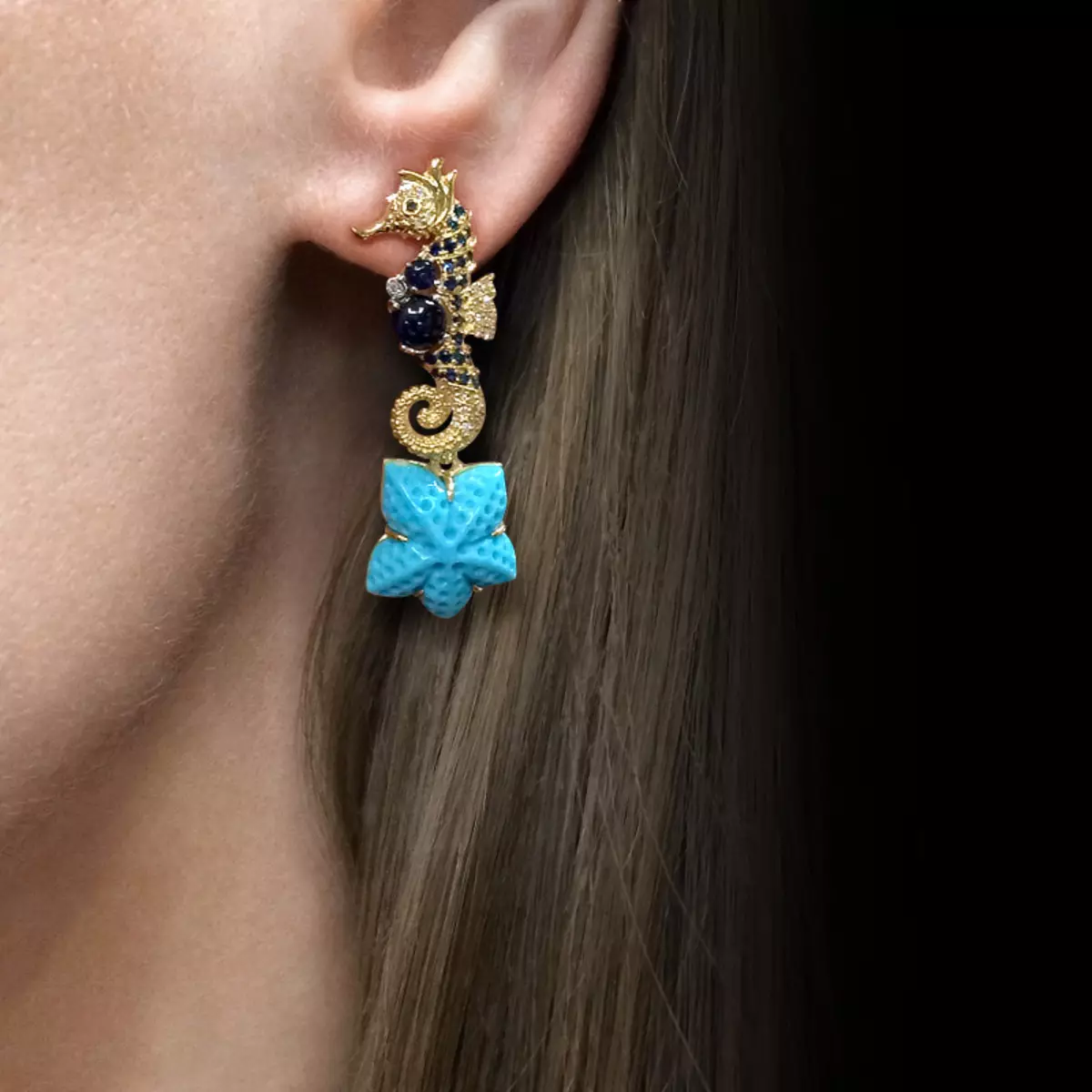 Earringen mei turquoise (86 foto's): modellen yn goud en sulveren, stijlvol ilveren earringen mei natuerlike turquoise 3335_33