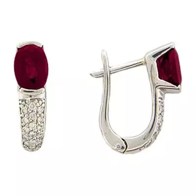 Earrings dengan Ruby (66 foto): Anting Emas dan Perak, Model Perak Bergaya Seperti Maskot 3337_54