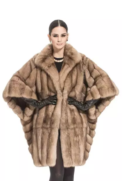 Braschi Fur Coats (46 Foto): Model Italia dan fitur-fiturnya, ulasan tentang perusahaan kuningan 333_41