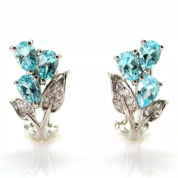 Earrings dengan Mountain Crystal (56 Foto): Anting-Anting Bergaya dengan Batu Trendy dalam Emas 3349_35