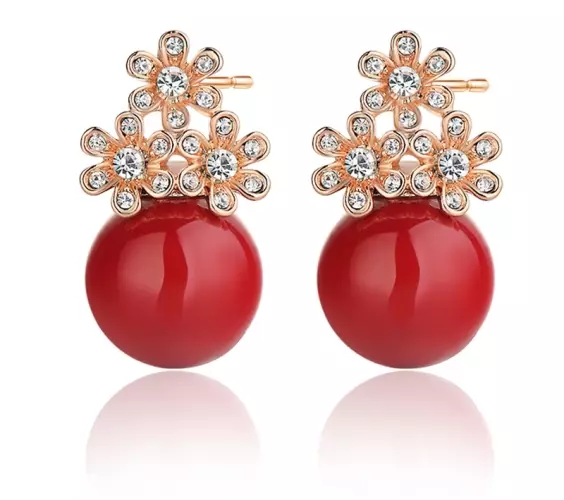 Earrings with coral (67 photos): Black Desert earrings from red coral, model with natural coral 3355_31
