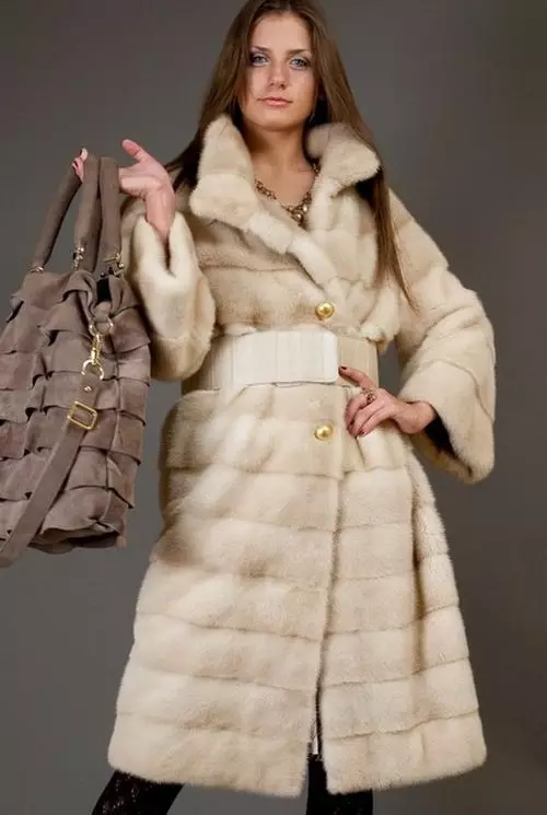 Fellicci fur coats (42 photos): Who manufacturer FELINBERG model, reviews 335_18