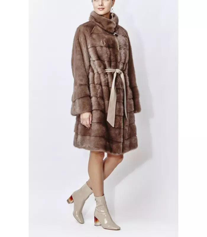 Fellicci Fur Coats (42 foto): WHO produsen felinberg model, ulasan 335_30