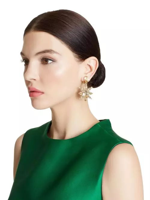 Oscar de La Renta Earrings (71 Mga Litrato): Mga Modelo gikan sa Beads ug Crystal Gikan sa Fashion House Oscar de la la La Rene 3361_46