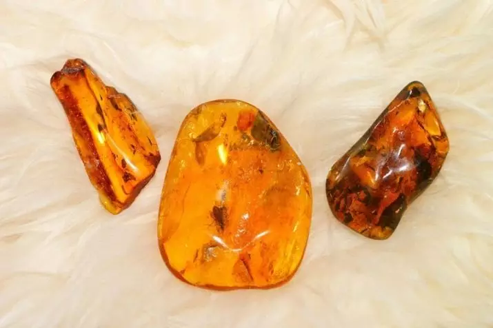Saulains akmens (27 fotogrāfijas): kas tas ir? Oregona minerālu, helicīts, burvība un terapeitiskās īpašības no Indijas 3366_20