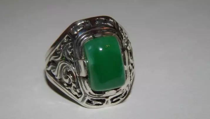 Chrysoprase (42 နာရီ) - ဒီကျောက်ကဘာလဲ။ သူဘာနဲ့တူလဲ, ဘယ်သူနဲ့လိုက်ဖက်သလဲ။ လူသားများအတွက်၎င်း၏တန်ဖိုး။ လက်ပစ်ဗုံးနှင့်အတူ Chrysoprase ကိုဝတ်ဆင်ရန်ဖြစ်နိုင်ပါသလား။ 3378_39