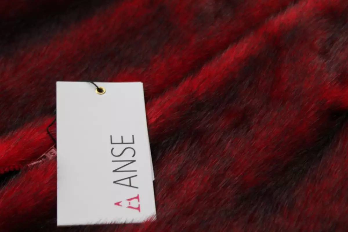 Anse Fur Coats (47 φωτογραφίες): Χαρακτηριστικά και αναθεώρηση μοντέλων, σχόλια για την Anse 337_15
