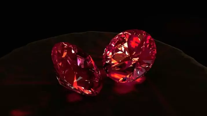 Hoeveel is Ruby? Wat is de kosten van Carat van een echte steen? Hoe laat is 1 gram van een rode natuurlijke onbehandelde robijn? 3382_4