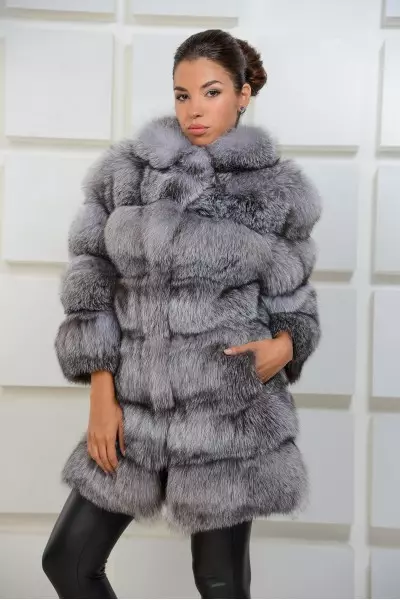 Gray fur coat (65 photos): light gray, gray-blue and gray-beige fur strip models 338_6