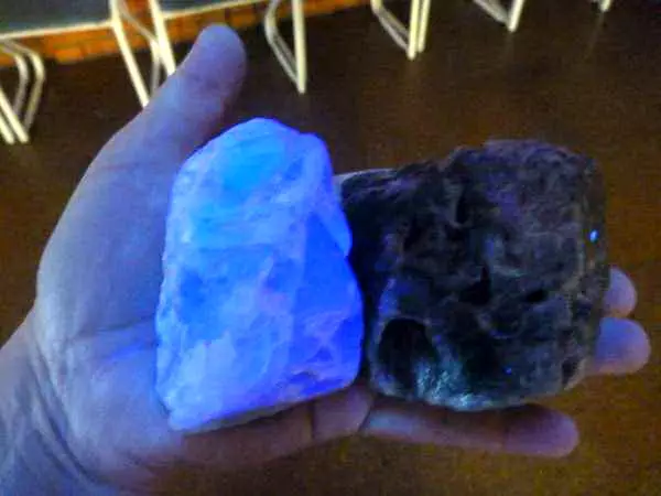 Fluorite (45 Billeder): Stenegenskaber, Applikationsmetoder, Værdi for mennesker, Beskrivelse og Krystals oprindelse 3404_9
