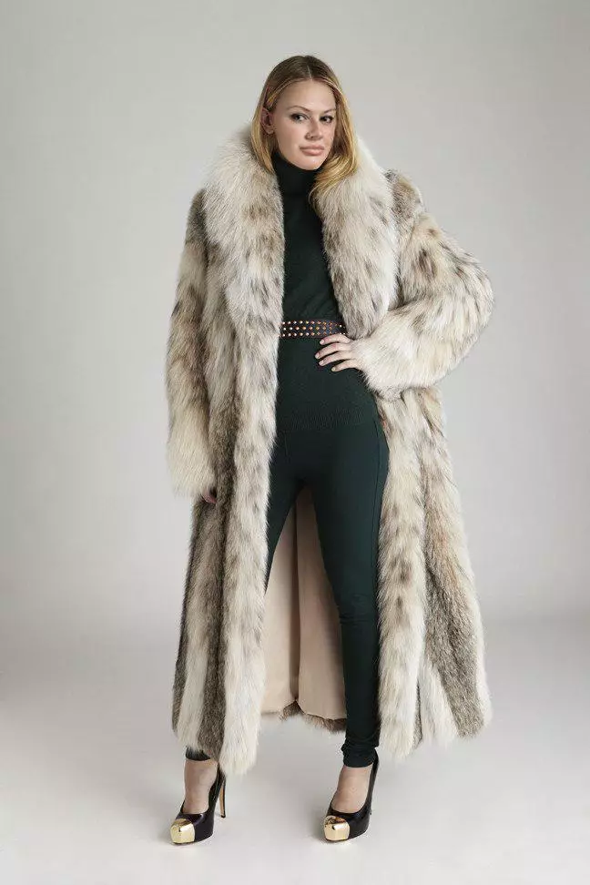 Long fur coats (34 photos): Fur model in the floor, how to wear 341_18