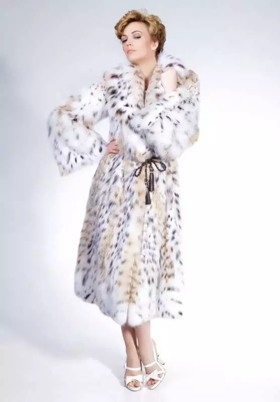 Long fur coats (34 photos): Fur model in the floor, how to wear 341_34