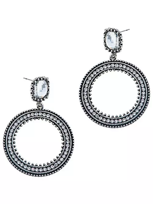 Round earrings (64 photos): Gold and silver earrings, models for a round face, black earrings round from two sides 3421_6
