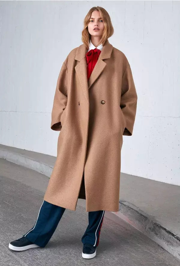 ДИЧЕЊЕ ДИЧА (80 фотографија): Шта носити женски капут у дечком мушког стила 343_20