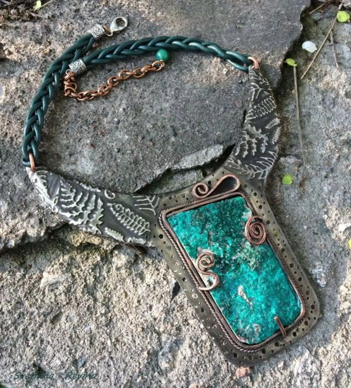 Dioptases (18 bilder): Magic og andre egenskaper av kobber Emerald, stein gruvedrift innskudd 3445_3