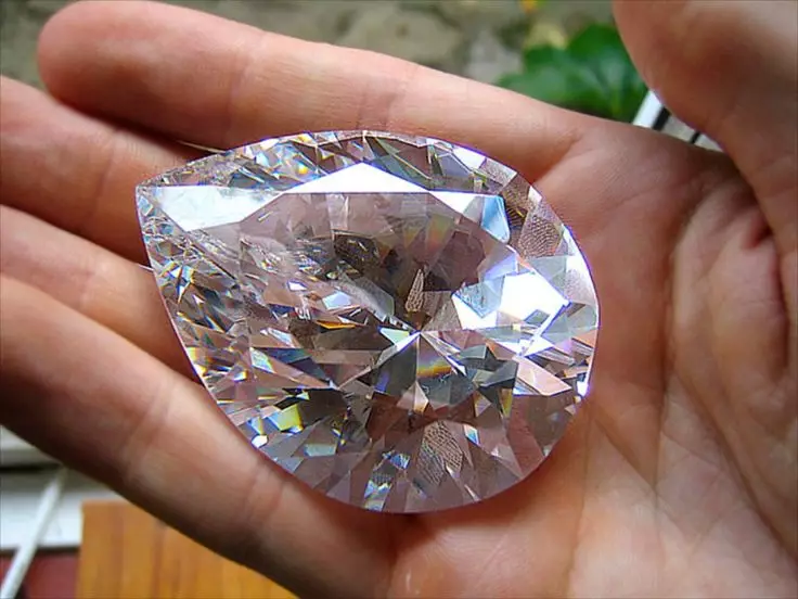 در دنیای الماس (30 عکس): داستان آلماز اولاوا و سانی، سالگرد طلایی و دیگر معروف ترین و گران قیمت الماس 3460_22