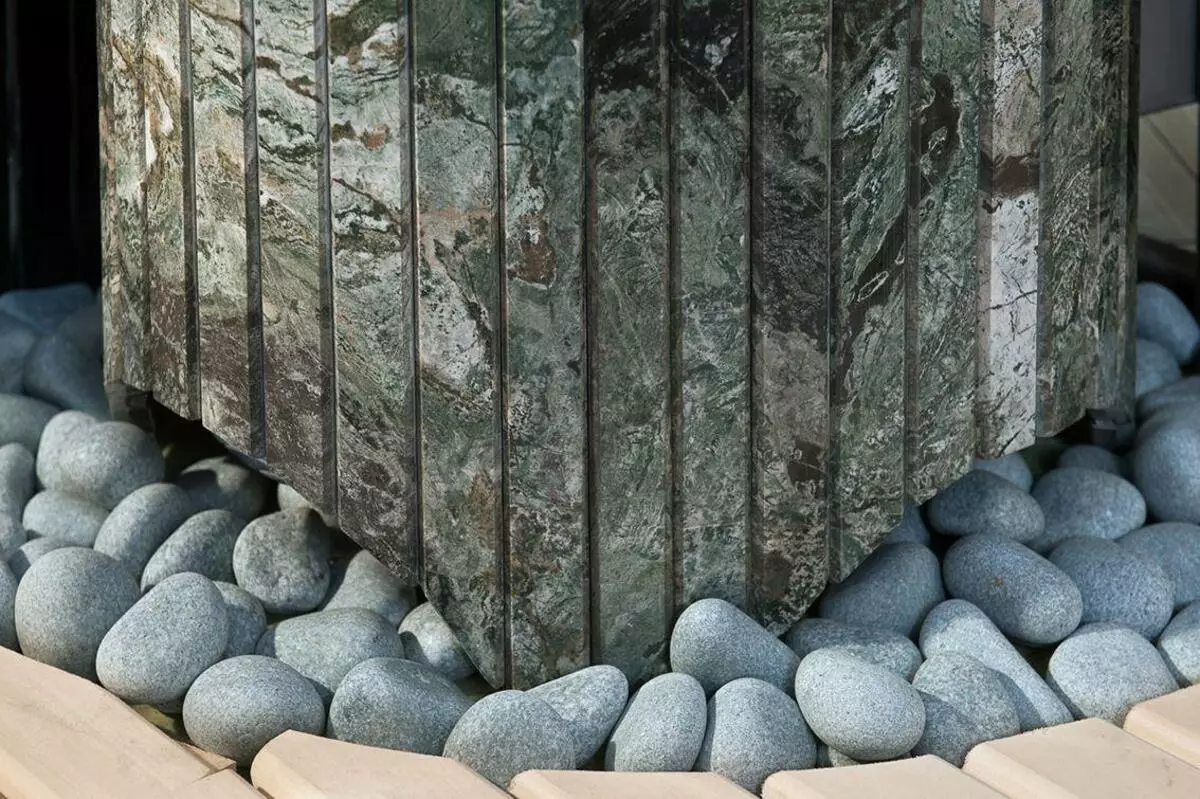 Jadeitis (38 fotó): Mi ez a kő? Ki illeszkedik? Tulajdonságai és értéke az embereknek. Mi a különbség a jade és a kapzsi között? 3466_30