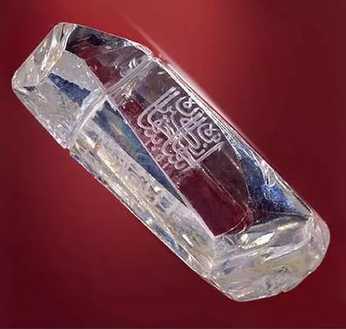 Алмаз «Шах» (27 фота): гісторыя алмаза, падоранага за смерць Грыбаедава. Памеры знакамітага алмаза 3472_13