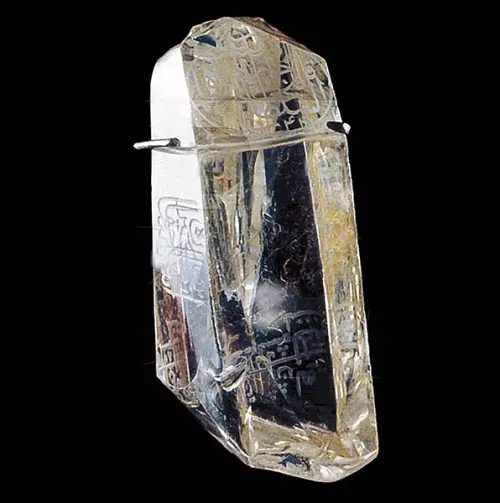 Алмаз «Шах» (27 фото): історія алмазу, подарованого за смерть Грибоєдова. Розміри знаменитого алмазу 3472_7