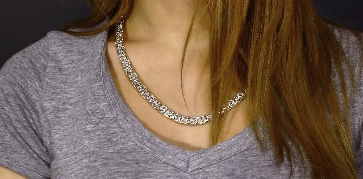 Srebrne verige (112 fotografij): ženske modele na vratu in na srebrni roki s pozlatom, 925 vzorcev s kroglicami, kako jih izbrati 3480_2