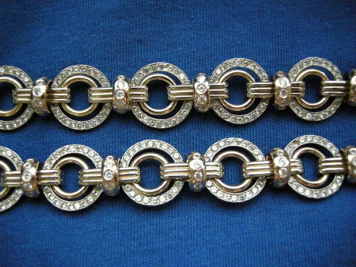 Srebrna lanaca (112 slike): ženski modeli na vratu i na srebro ruku s pozlatom, 925 uzoraka sa lopticama, kako ih odabrati 3480_69