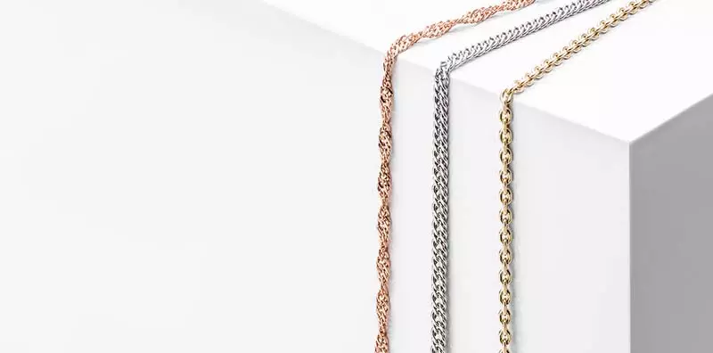 Jenis Tenun Gold Chains (122 foto): Nama jenis tenun model wanita, tenun modis untuk bertiup dan rantai tebal 3488_103
