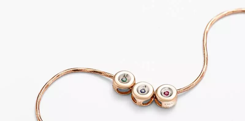 Jenis Tenun Gold Chains (122 foto): Nama jenis tenun model wanita, tenun modis untuk bertiup dan rantai tebal 3488_104